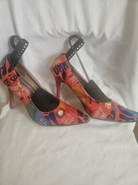 Anne Michelle Multicolor Graphic Pointed-Toe Heels